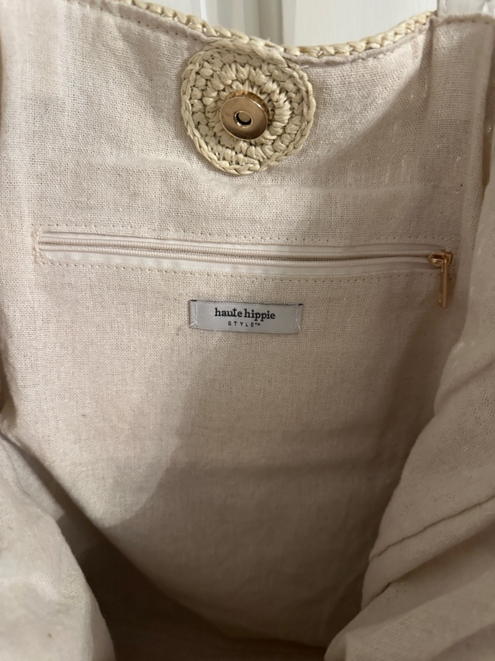 Neutral Ruffled Straw Tote Bag - Women - Picture 2 of 4